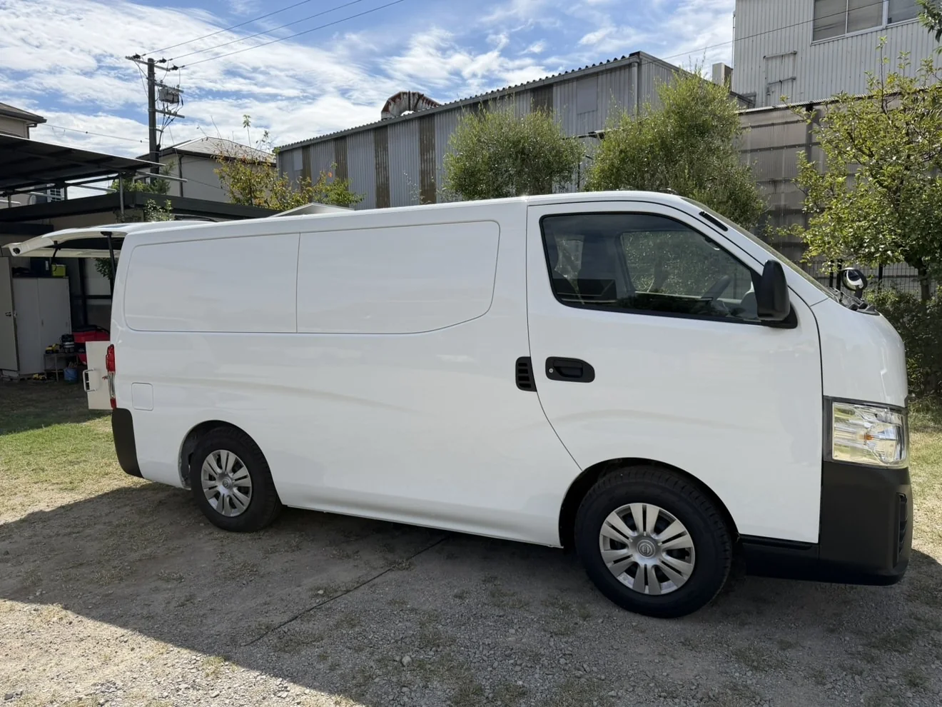 法輪寺の火葬車の側面